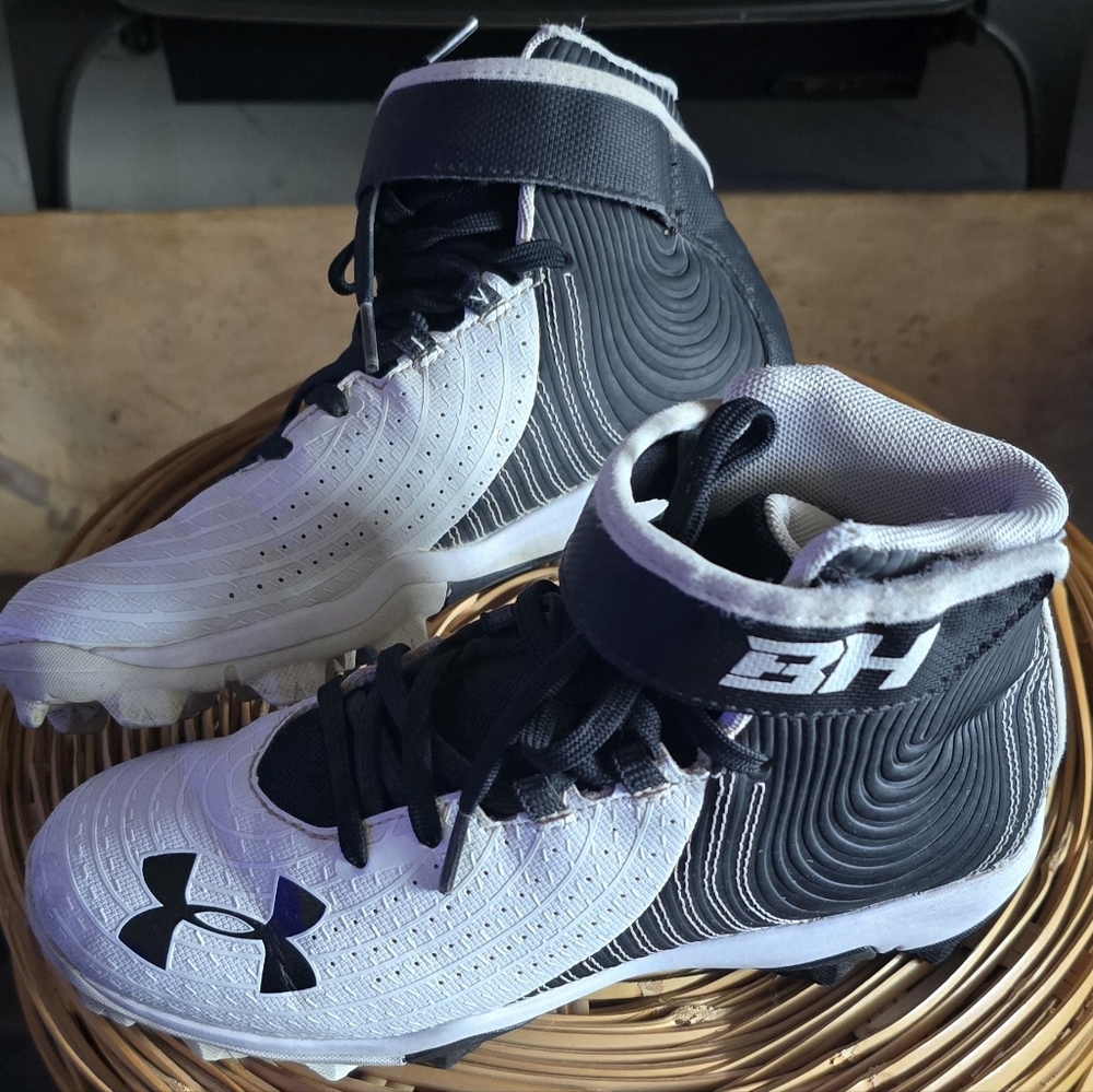Under Armour Junior Harper 4 Mid RM Cleats
